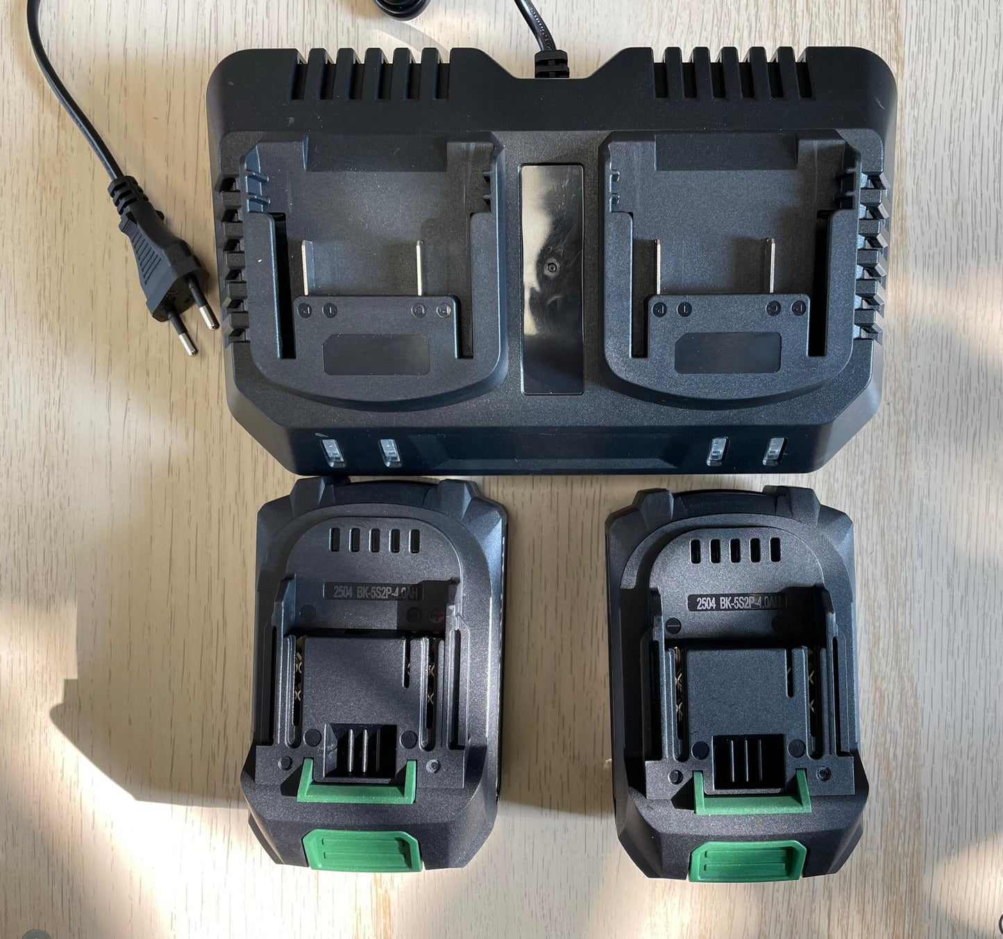 SPAZZOLATRICE PER ERBA SINTETICA GREENLAND SWEEPER A BATTERIA