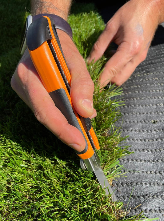 CUTTER 18mm con 6 lame